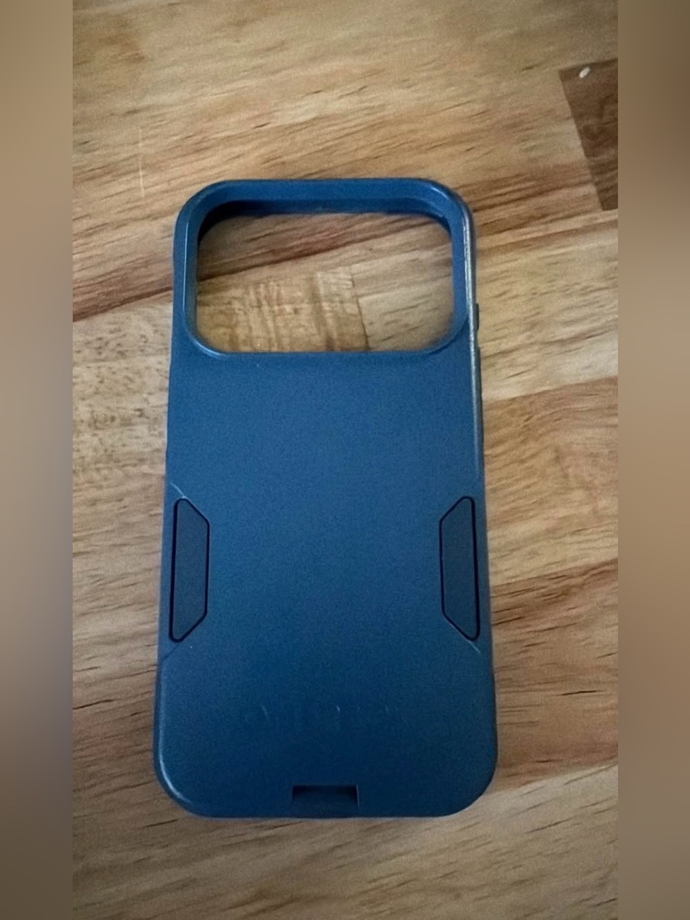iPhone 17 pro otterbox commuter